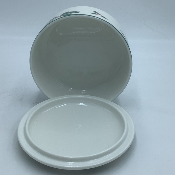 Mikasa Christmas Magic Ceramic Trinket Box - Picture 7 of 8